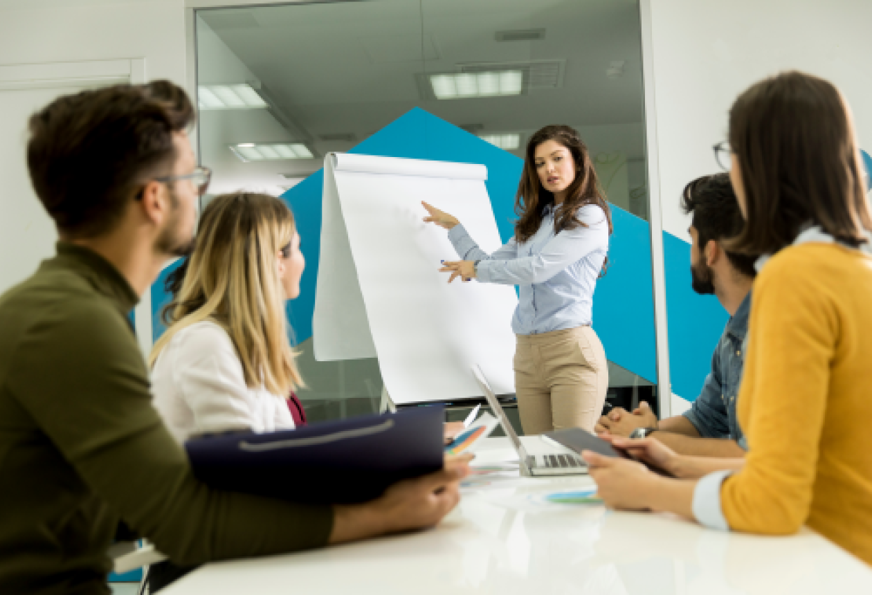 Réunion de collaborateurs