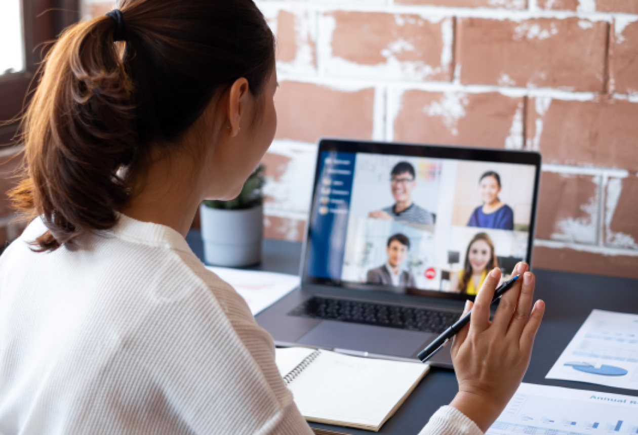 Collaborateur en télétravail